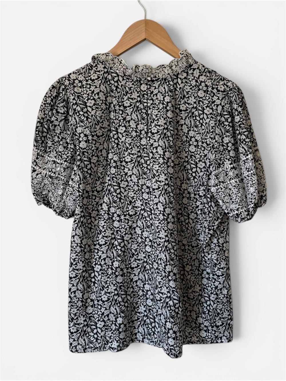 Boden Black and White Floral Ruffle-Neck Women's Top - 14 - Picture 2 of 7